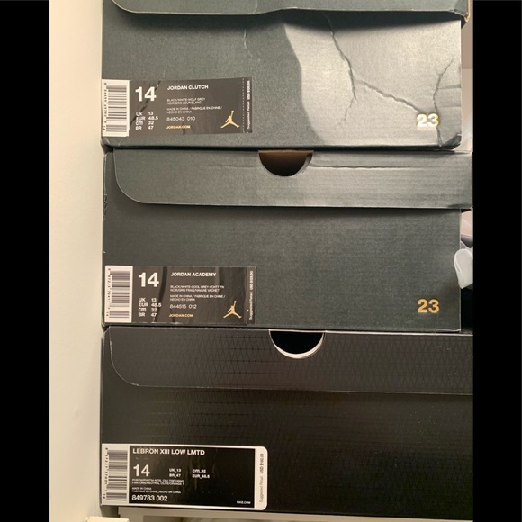 Nike Jordan Clutch Sneakers *RARE* - Picture 6 of 8